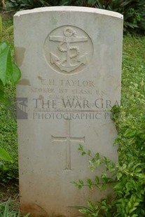 TRINCOMALEE WAR CEMETERY - TAYLOR, CHARLES HENRY